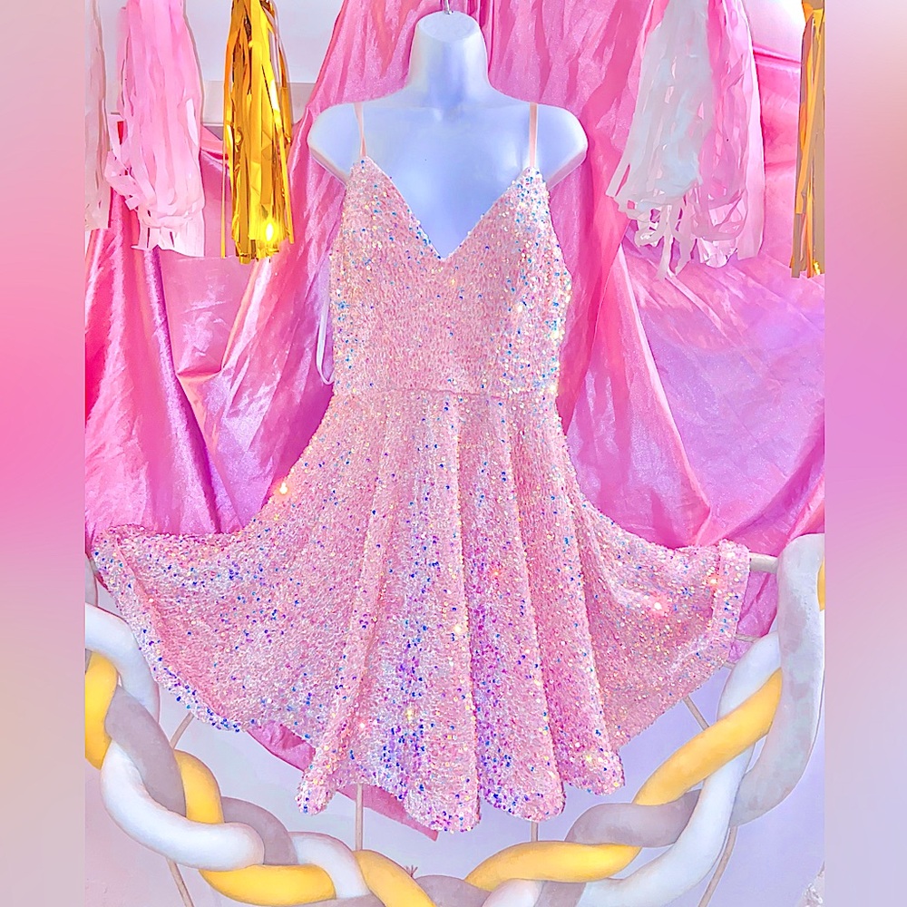 CHRISTINA WU CELEBRATION

Style #22087